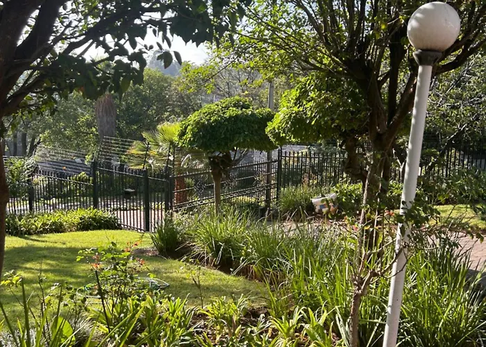 Garden Studio In Waterkloof Ridge